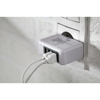 USB зарядно 