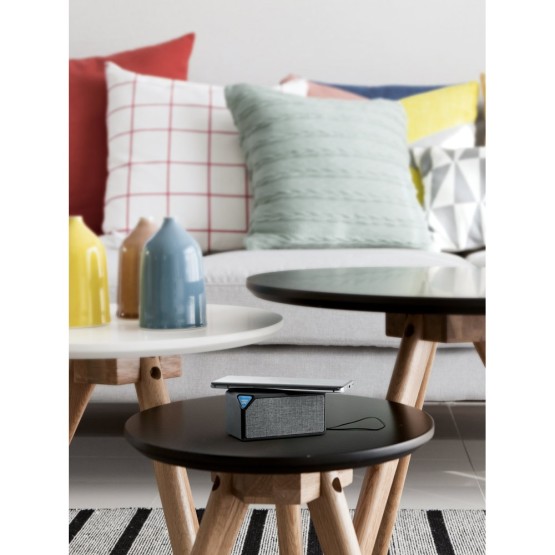 GRUBBS. ABS portable speaker with wireless charging